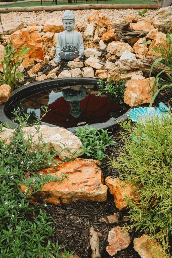 Waterfront Luxury Glamping Dome Hotel Rogersville Bagian luar foto